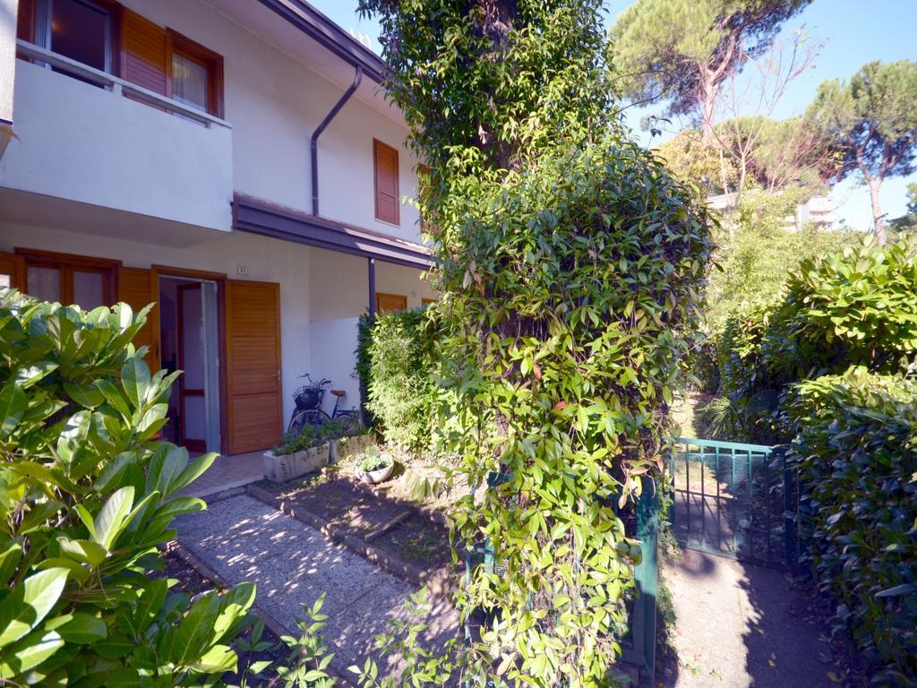 Villa Betty Lignano Sabbiadoro Exterior photo